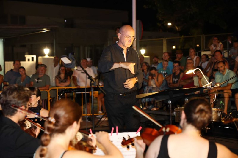 Y los mares sucumben ante la acción depredadora y el egoísmo de la humanidad en los Escacs Vivents de Xàbia  Y los mares sucumben ante la acción depredadora y el egoísmo de la humanidad en los Escacs Vivents de Xàbia